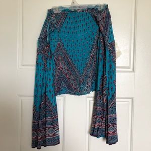 Boho off the shoulder flowy top!